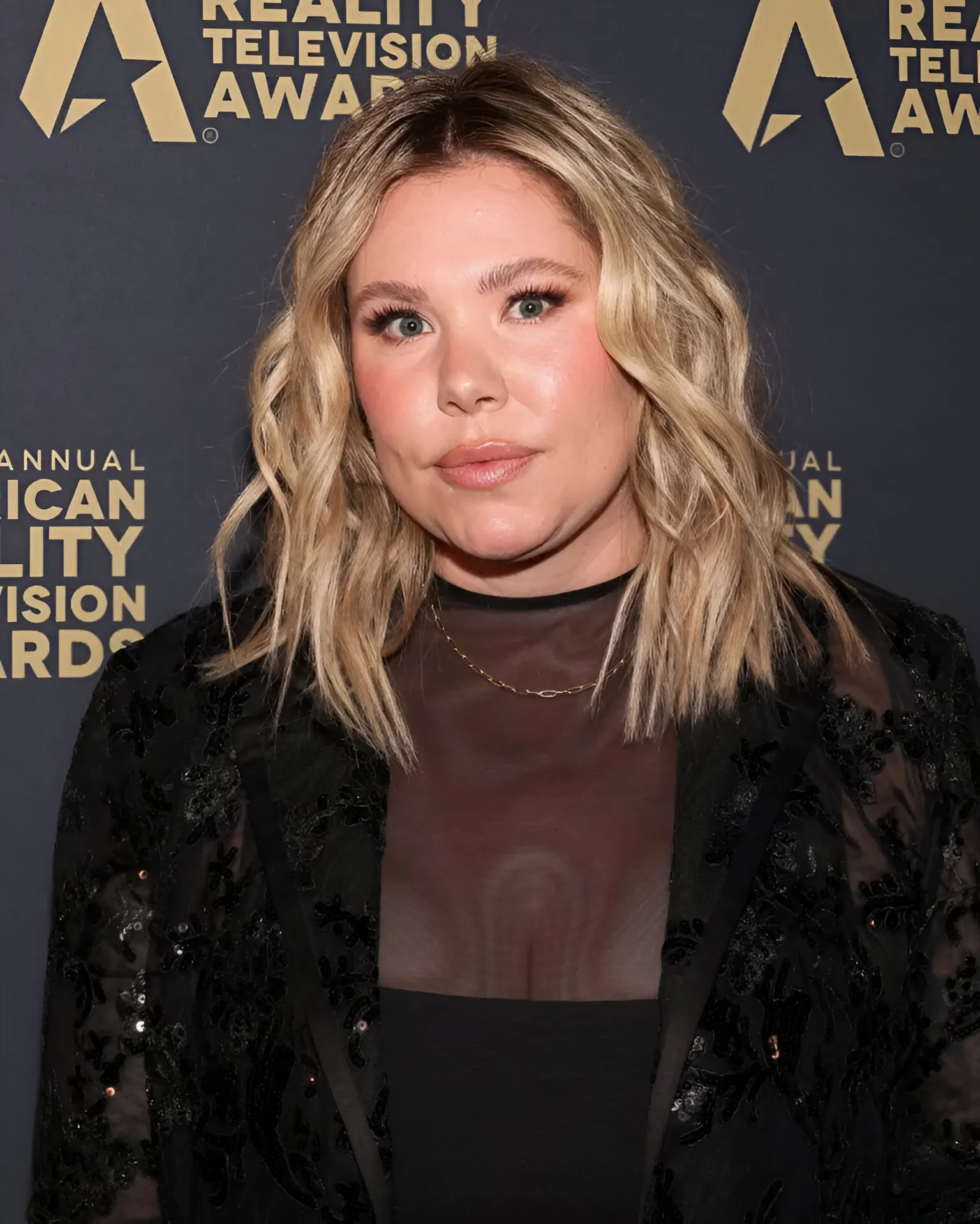 OOPS! Teen Mom fans spot Kailyn Lowry’s ‘new boyfriend’ in the background of her photo before she quickly deletes pic