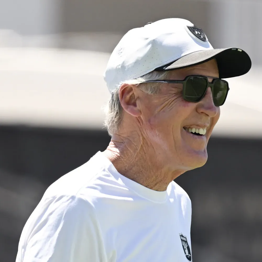 “Thunder and Lightning Reborn” – Pete Carroll teases explosive new Raiders backfield duo as Ashton Jeanty and Raheem Mostert channel the ghost of Bo Jackson and Marcus Allen in Las Vegas’ throwback rushing revival - suong