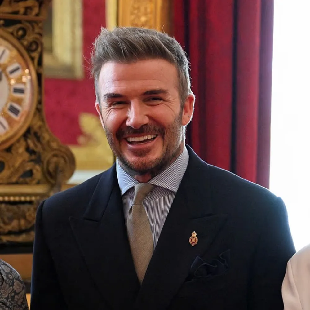 Emotional David Beckham FINALLY knighted after years of being snubbed in shock tax row as he joins Luke Littler, Claudia Winkleman and Gary Oldman on King’s Birthday Honours list in a history-making roll call of stars, legends and national heroes - suong