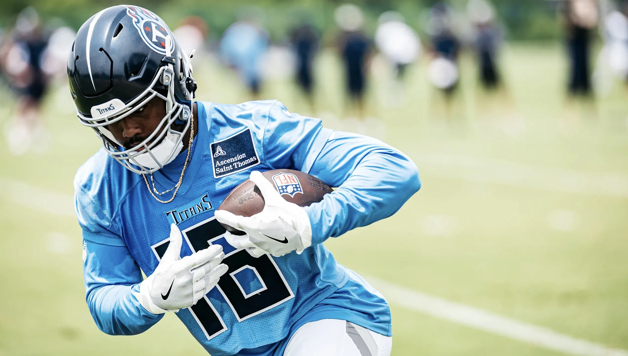 Titans First-Round Bust 'Ahead of Schedule', Could Start Trade Talks