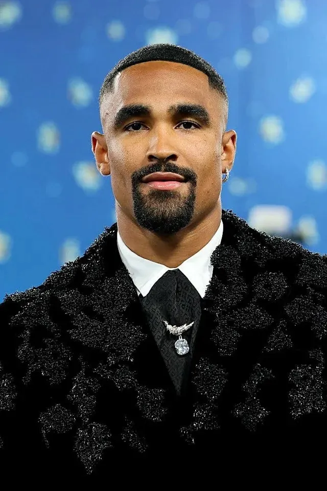 Jalen Hurts makes major statement with lavish getaway two months after marriage