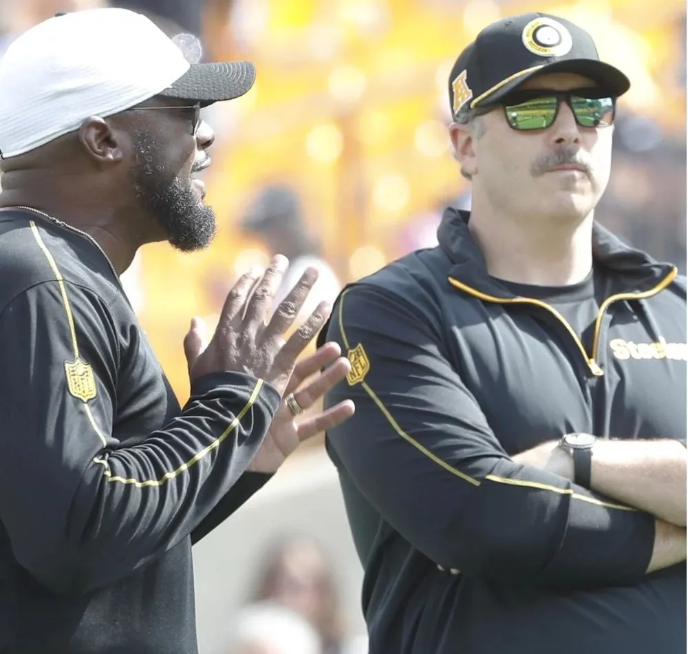 Steelers have obvious fall guy if Aaron Rodgers experiment goes up in smoke