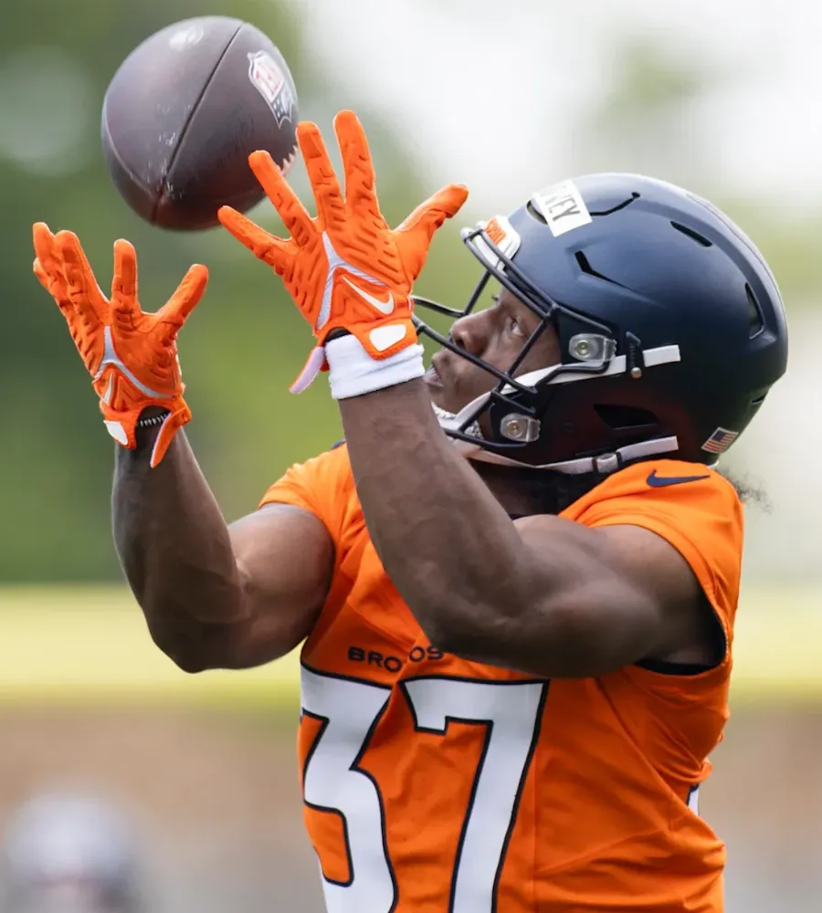 Veteran Dobbins Leans In: ‘I See a Star in Harvey’ as Broncos Forge New Backfield Duo