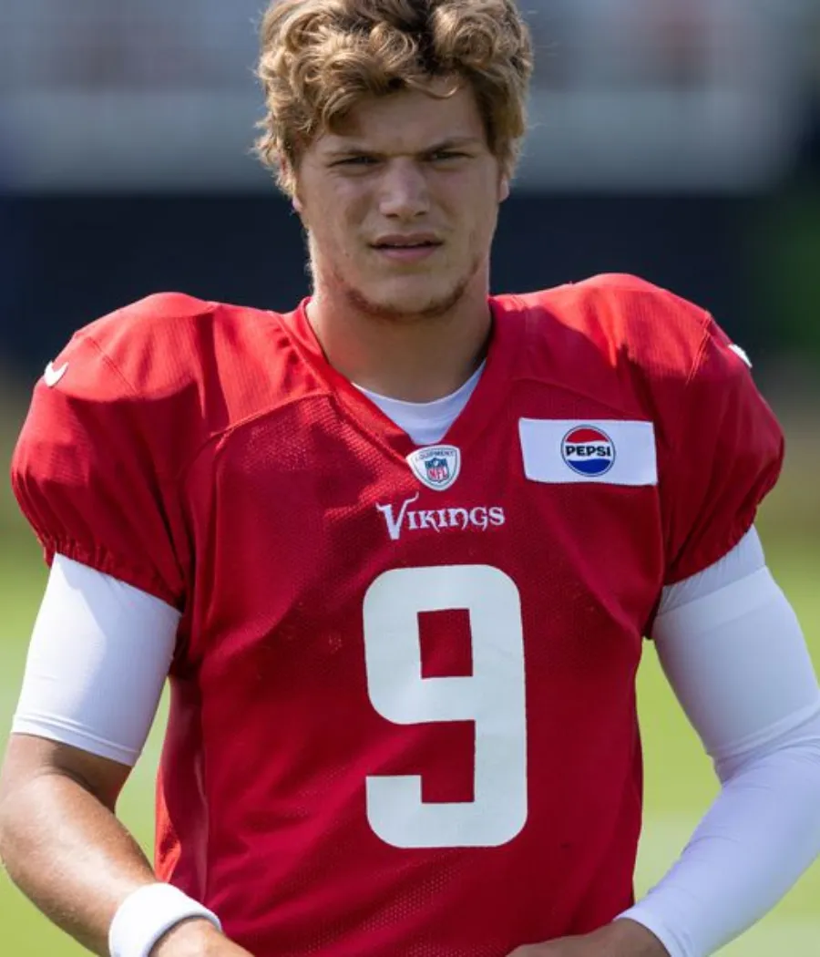 Vikings Offer Definitive Update on J.J. McCarthy's Status After Early Struggles