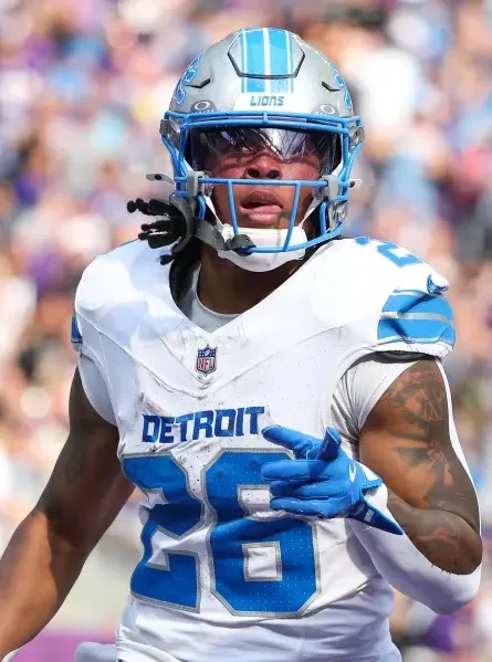 Lions' Jahmyr Gibbs praised by RB coach who vows to 'push him like no other' in 2025: 'The sky is the limit'
