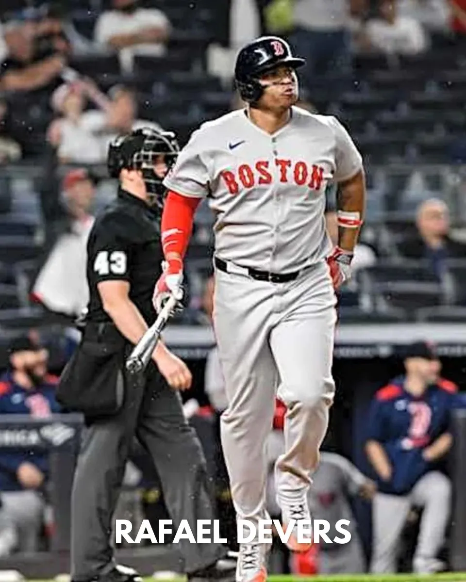 Rafael Devers Surprise Update From Red Sox Manager Alex Cora