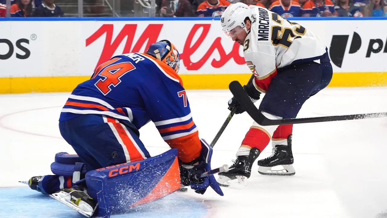 Former Bruins superstar continues postseason dominance with two spectacular goals