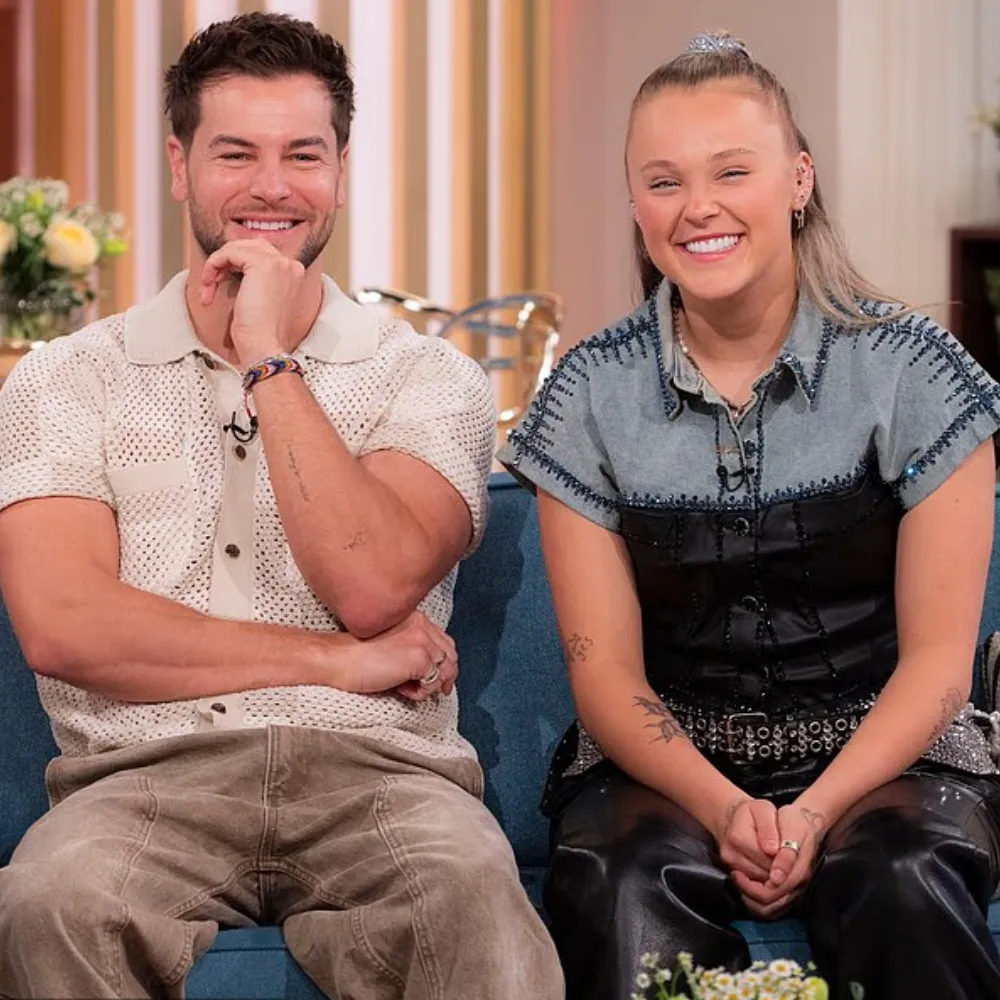 Inside JoJo Siwa’s ‘calculated’ relationship with Love Island’s Chris Hughes as PR expert claims the shock pairing is a brand reset wrapped in breadcrumbs, timing and tabloid intrigue - suong