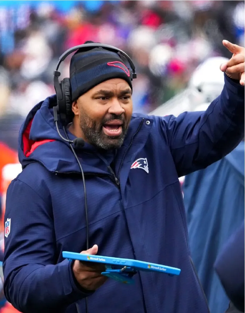 Patriots Predicted to Leave Pair of Wasted Jerod Mayo Draft Picks Off Roster