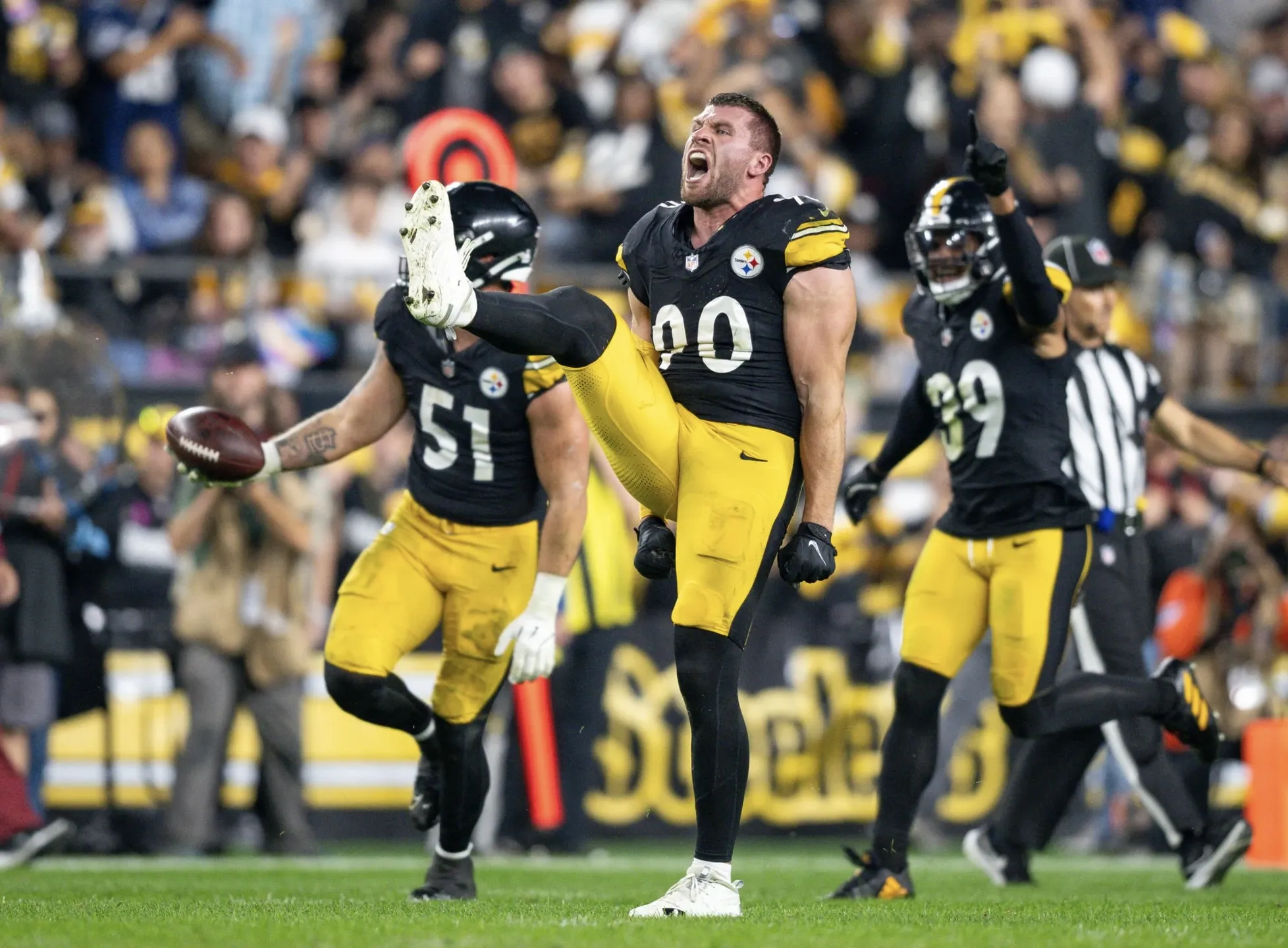 Steelers' confident leader expects T.J. Watt Extension saga to end soon