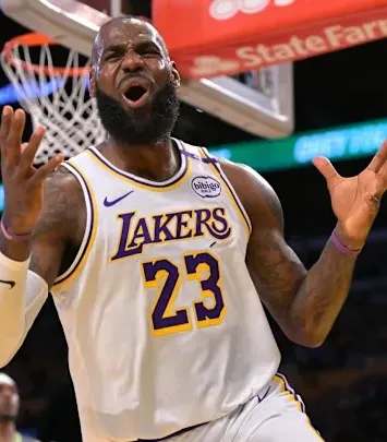 Lakers Guard Wants to Play With LeBron James for Another 5 to 10 Years