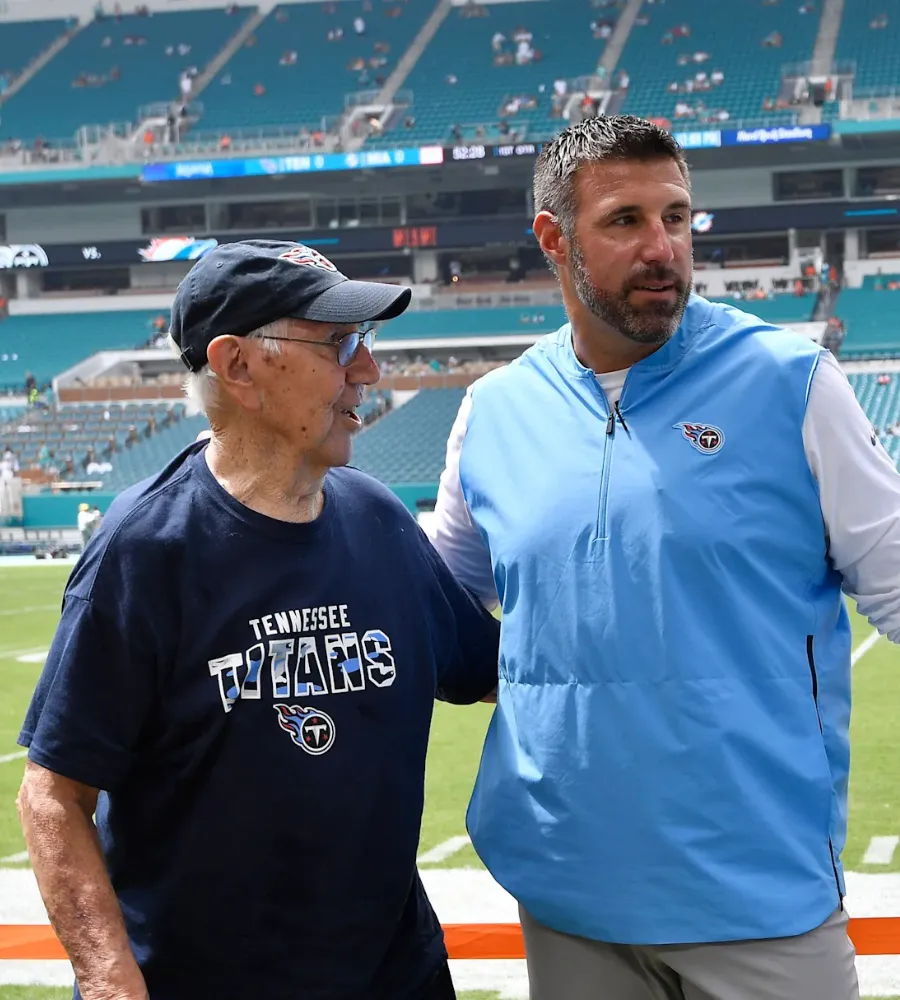 Patriots HC Vrabel Channels Dad’s Coaching Wisdom — Building Family on the Field