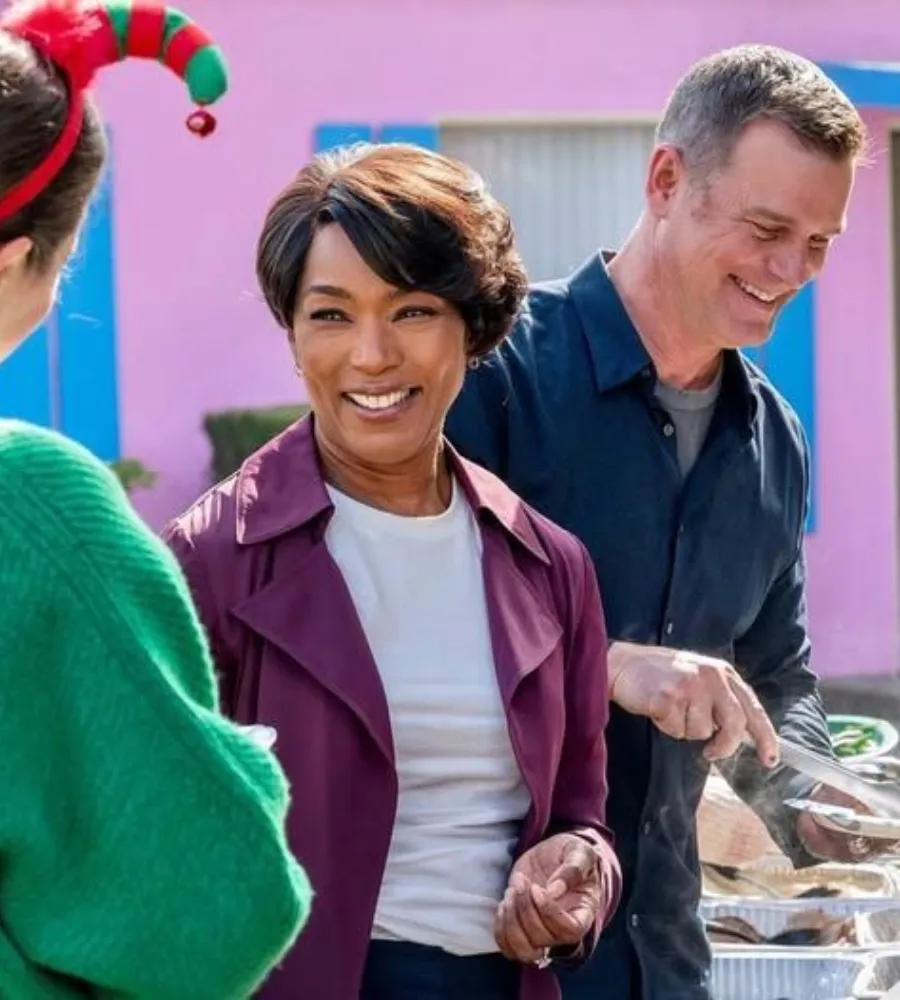 Angela Bassett and Peter Krause Share a Joyful Holiday Moment on the Set of ‘9-1-1’