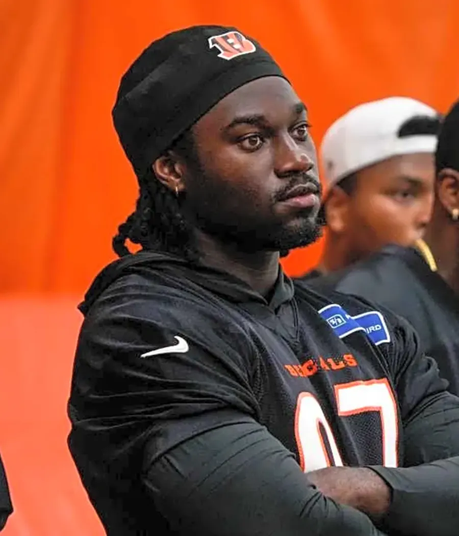 49ers Urged To Help 'Thin' Pass Rush With Unprecedented Trade For Shemar Stewart