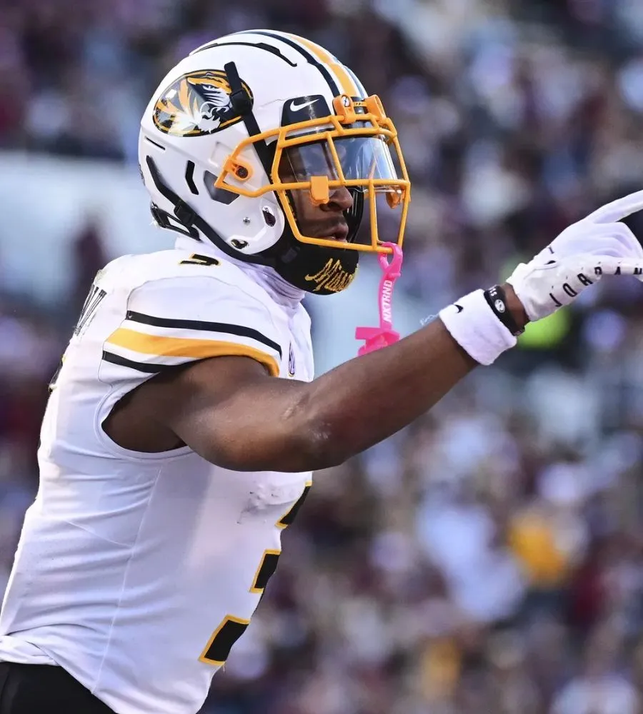 NFL writer names Bears' 2,263-yard rookie under the most pressure