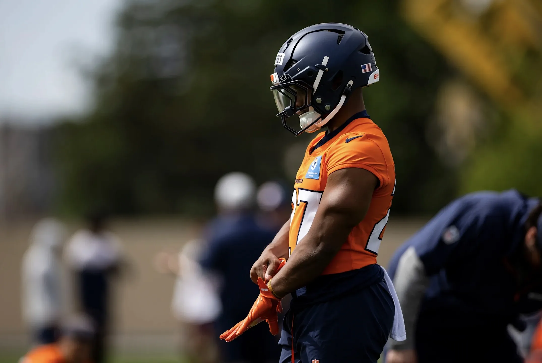 Broncos OC Joe Lombardi Sheds Light on Strategic J.K. Dobbins Addition