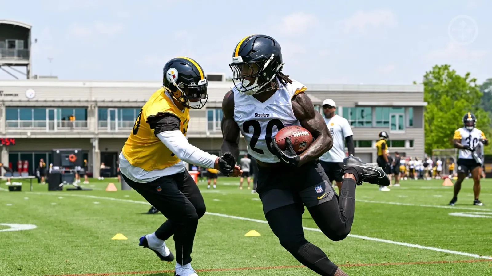 Steelers Rookie RB Kaleb Johnson Already Turning Heads With Early Growth Steelers Rookie RB Kaleb Johnson Already Turning Heads With Early Growth