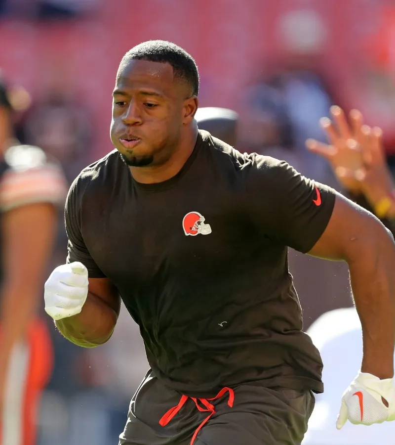Insider Expects Nick Chubb to Reunite With Browns