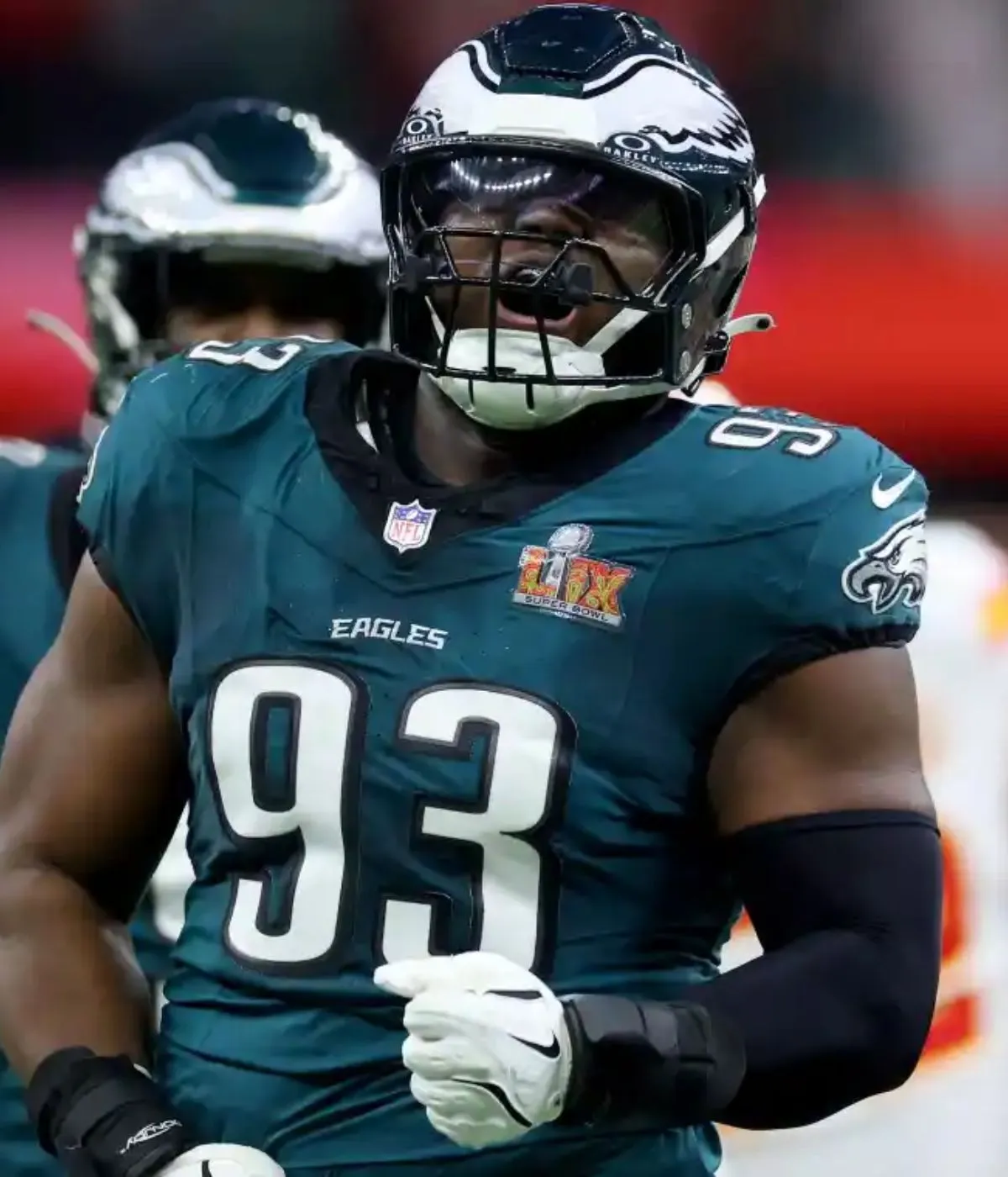 Former Eagles DL Receives ‘Tough Love’ After $104 Million Deal
