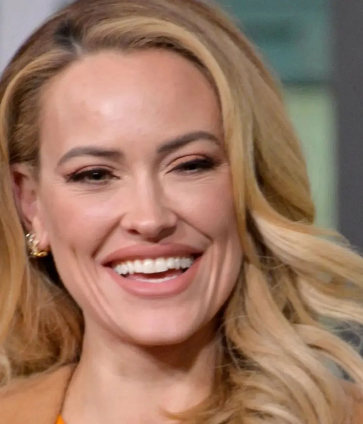 DWTS Pro Peta Murgatroyd Shows Why She’s the Perfect Boss in Hilarious Video