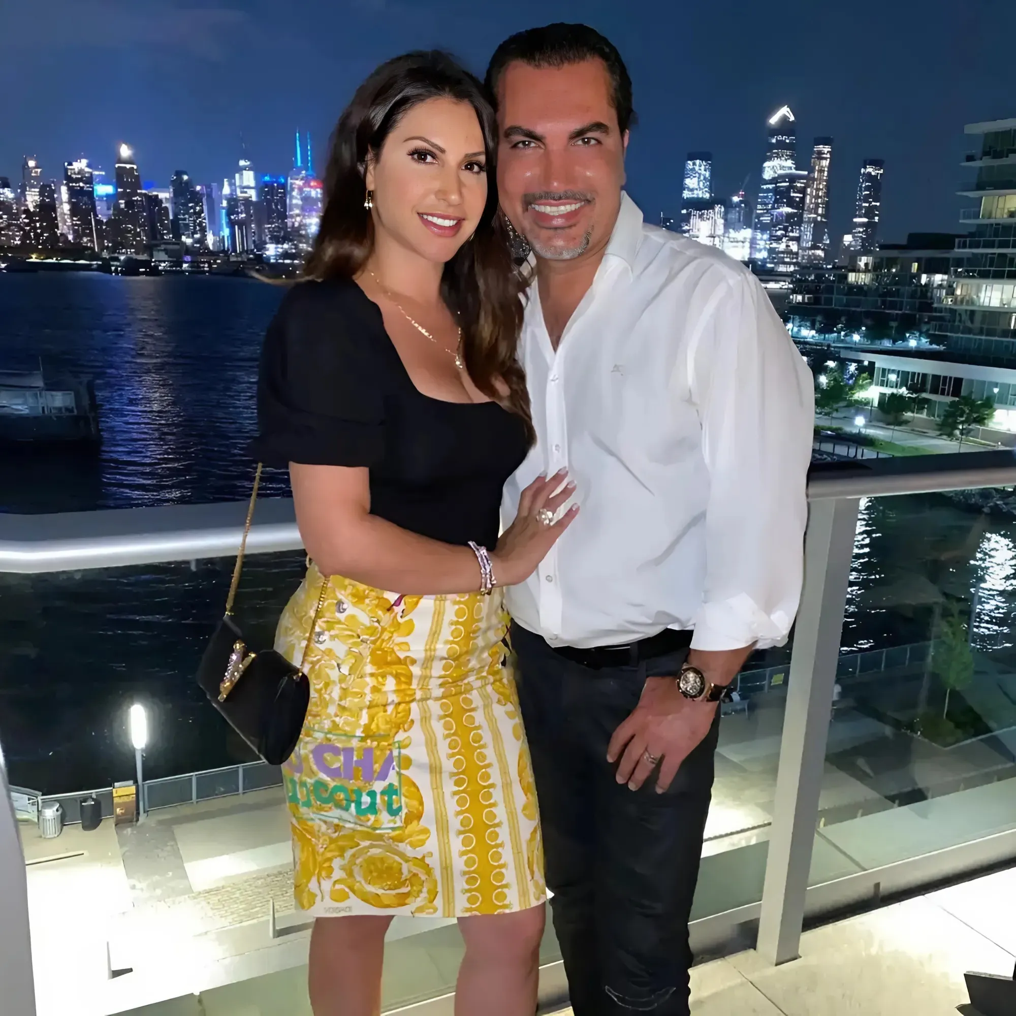 Jennifer Aydin has denied rumors of conflict with her husband Bill Aydin and boycotted newspapers that publish cheap, sensational content.