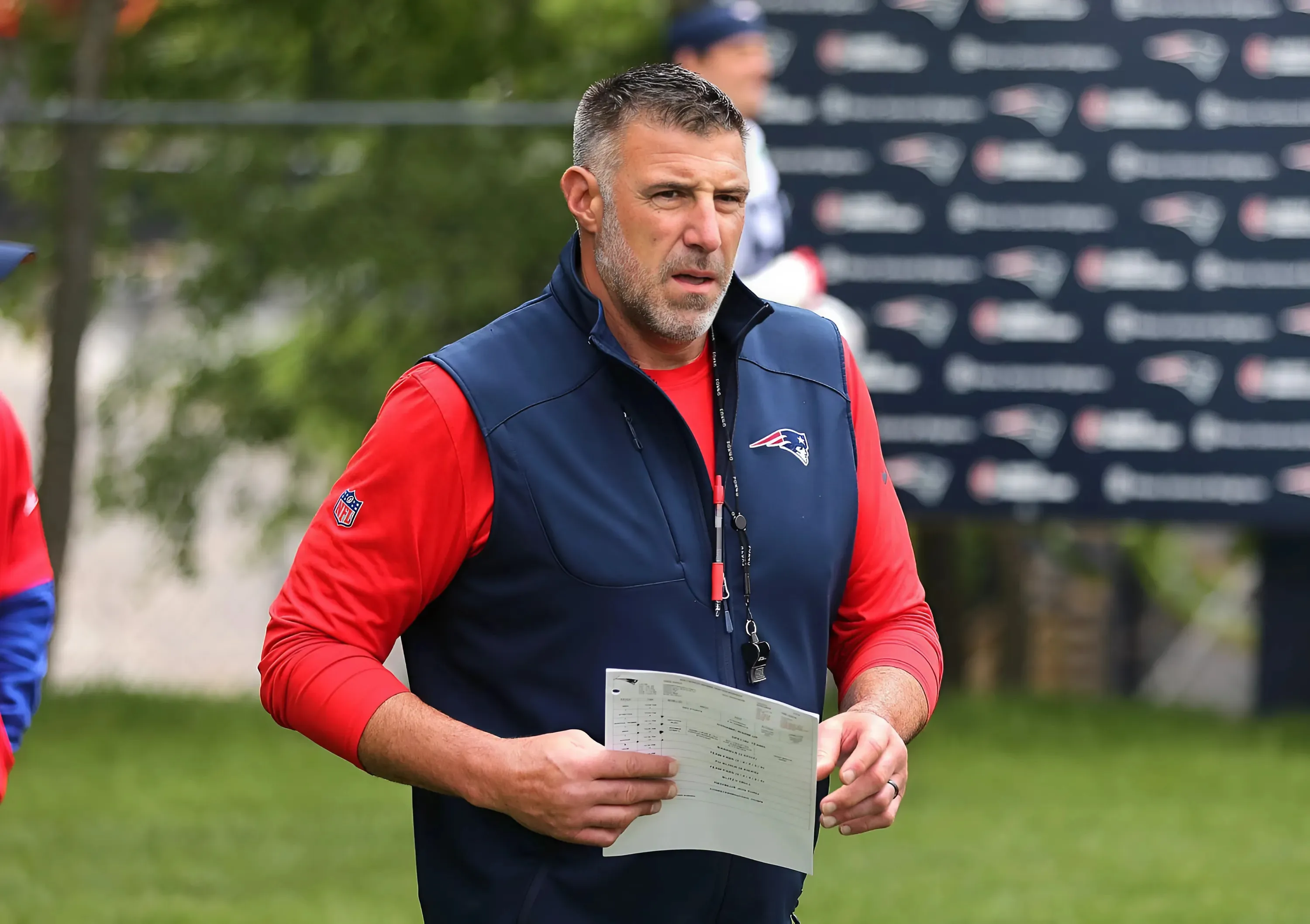 Mike Vrabel Sending Much-Needed Message to Patriots