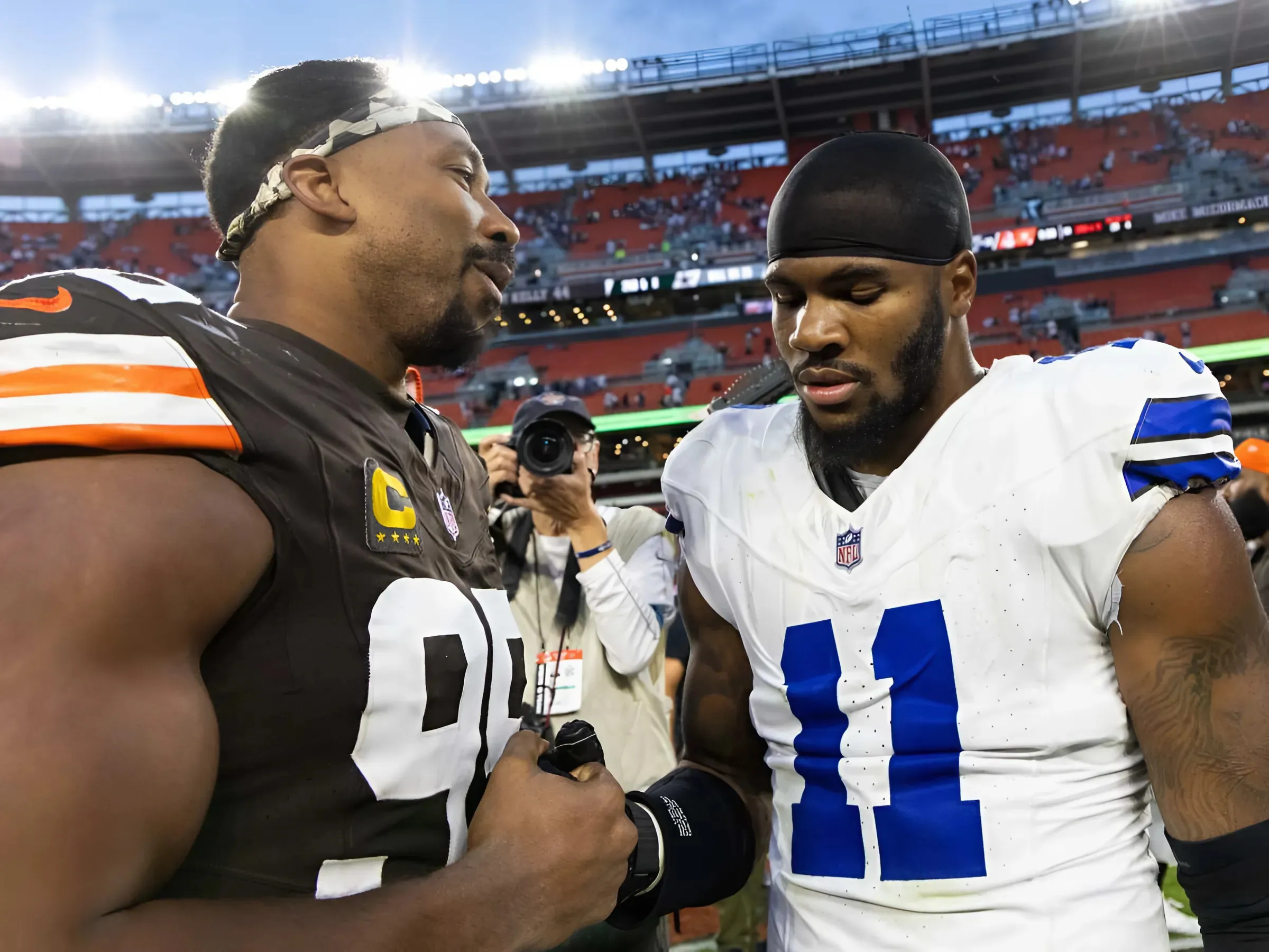 Cowboys’ Micah Parsons gets Myles Garrett’s support amid contract saga