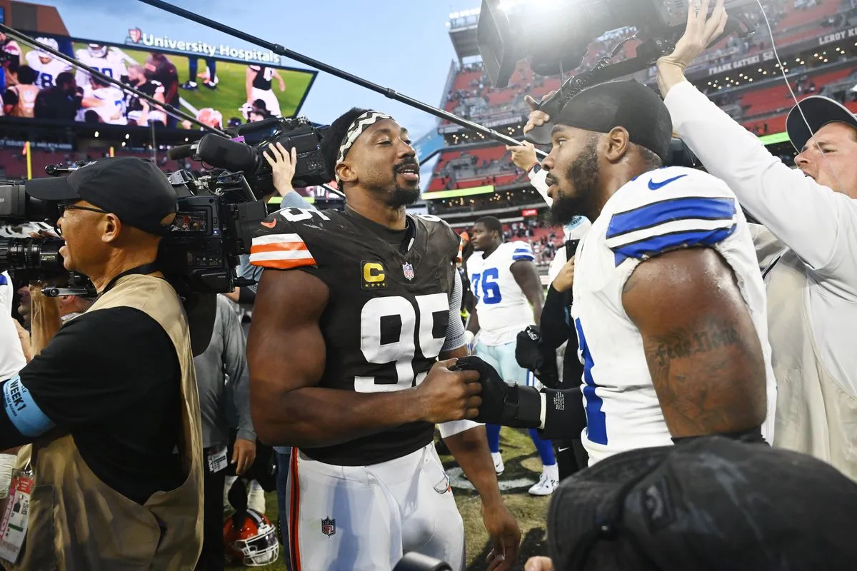 Cowboys’ Micah Parsons gets Myles Garrett’s support amid contract saga