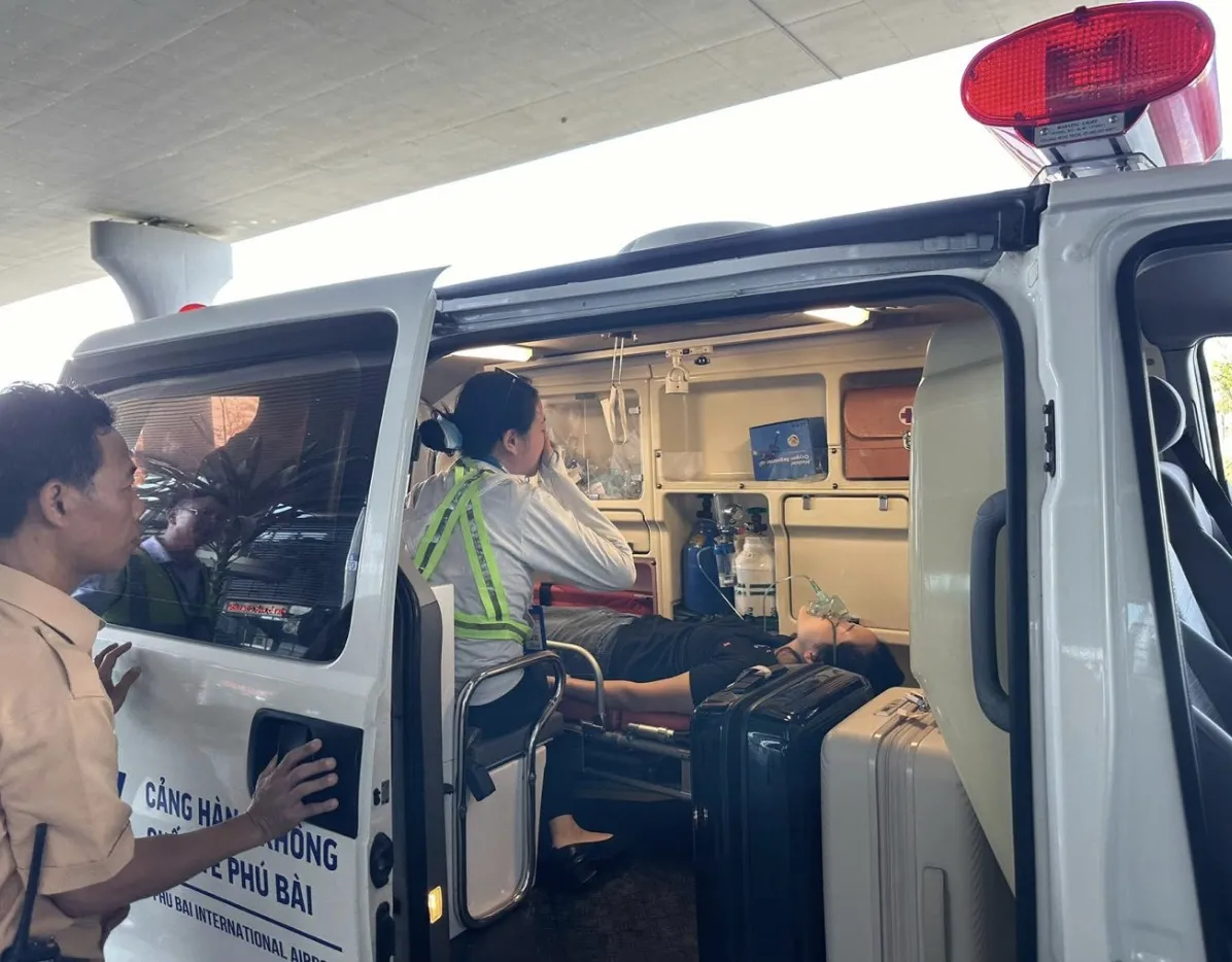 60 giây k;inh hoàng ghi lại khoảnh khắc máy bay Vietnam Airlines buộc phải hạ cánh k;hấn cấp chiều ngày 16/6: Chuyện qu;ái q;ủy gì vậy? 60 giây k;inh hoàng ghi lại khoảnh khắc máy bay Vietnam Airlines buộc phải hạ cánh k;hấn cấp chiều ngày 16/6: Chuyện qu;ái q;ủy gì vậy?