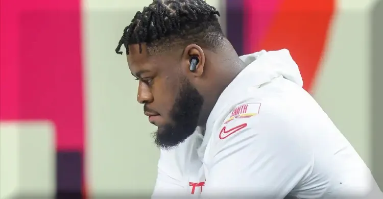Chiefs Post Major Trey Smith Hint Amid Contract Negotiations