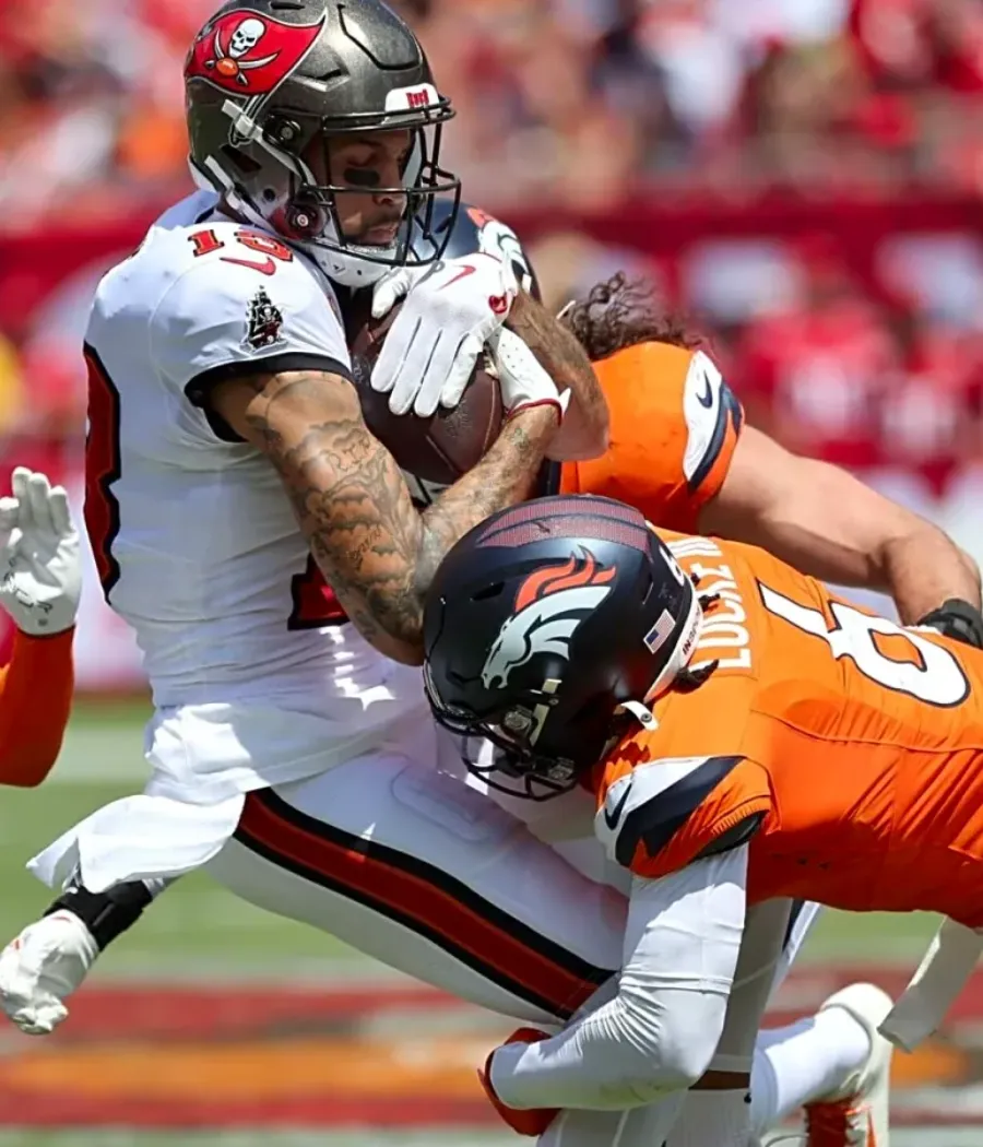 NFL Analyst With High Praise For Denver Broncos Defense