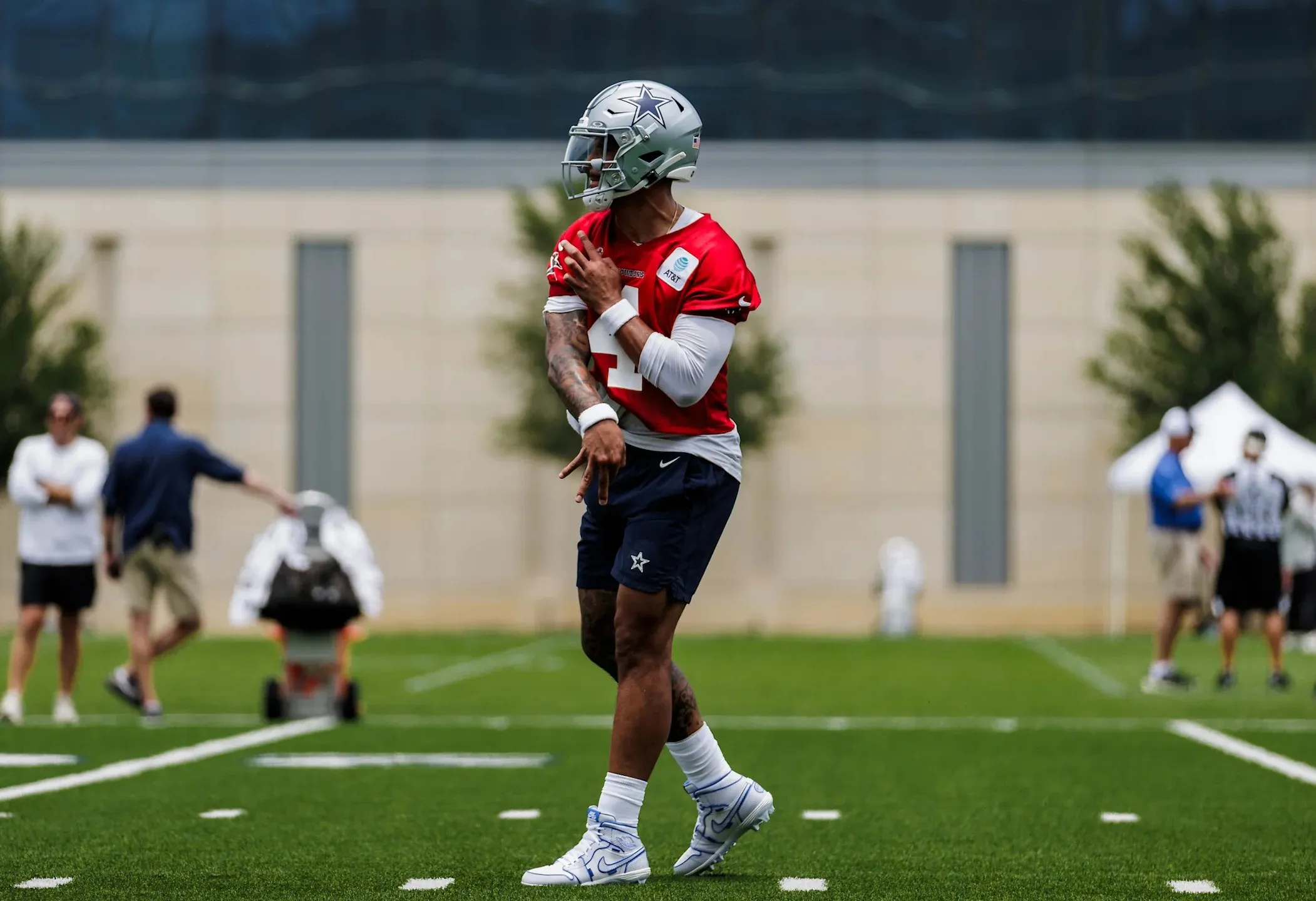 Cowboys QB Dak Prescott Gets Good News in Latest Prediction
