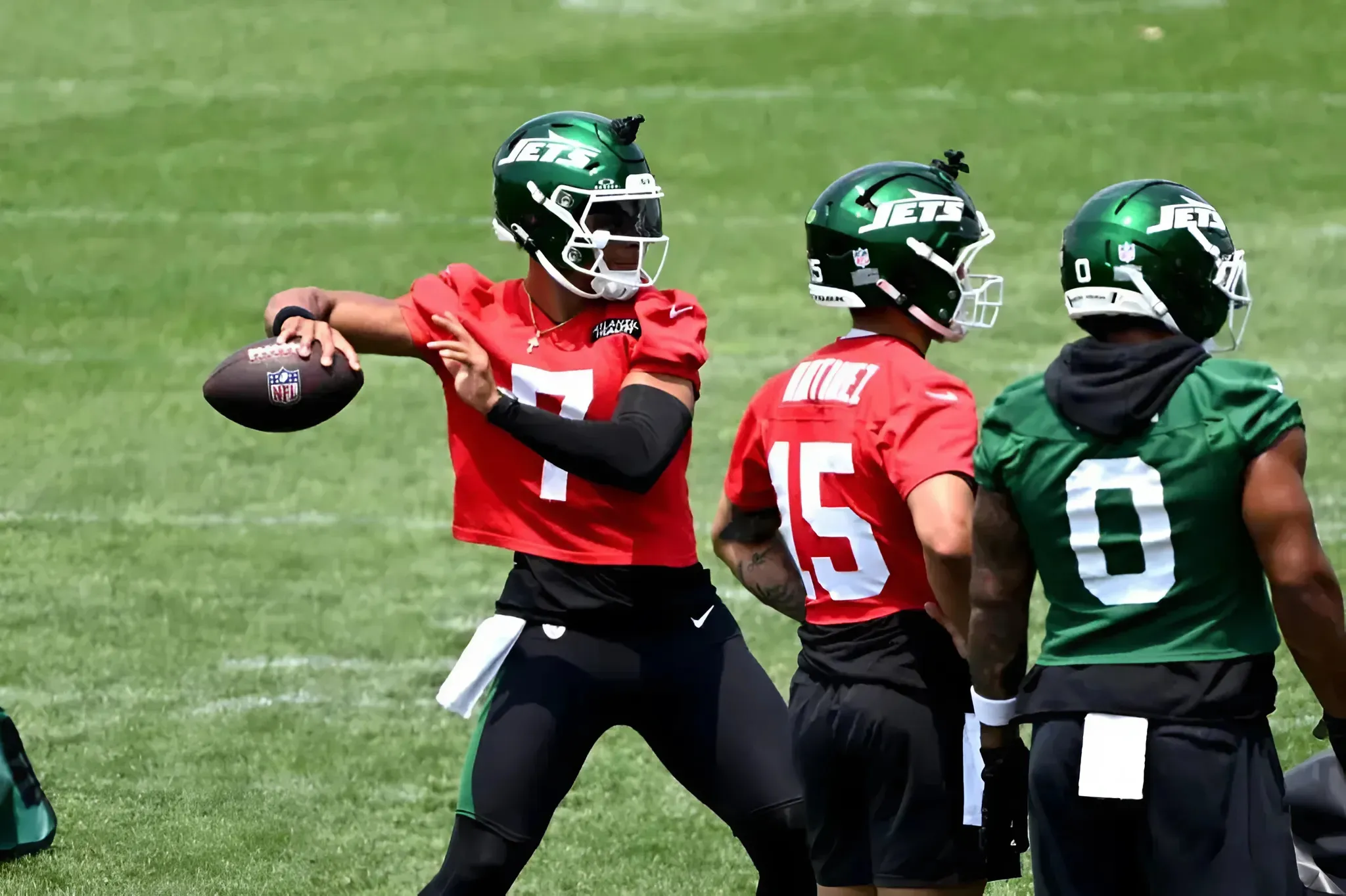 Jets' $40 Million Blockbuster Signing Listed 'Worst Contract'