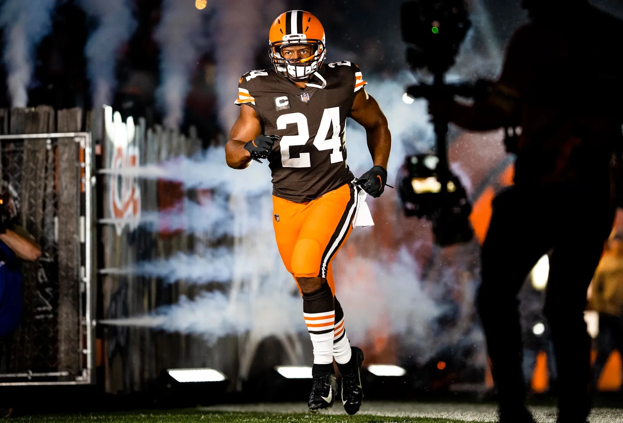 Insider Expects Nick Chubb to Return to Browns for One Reason