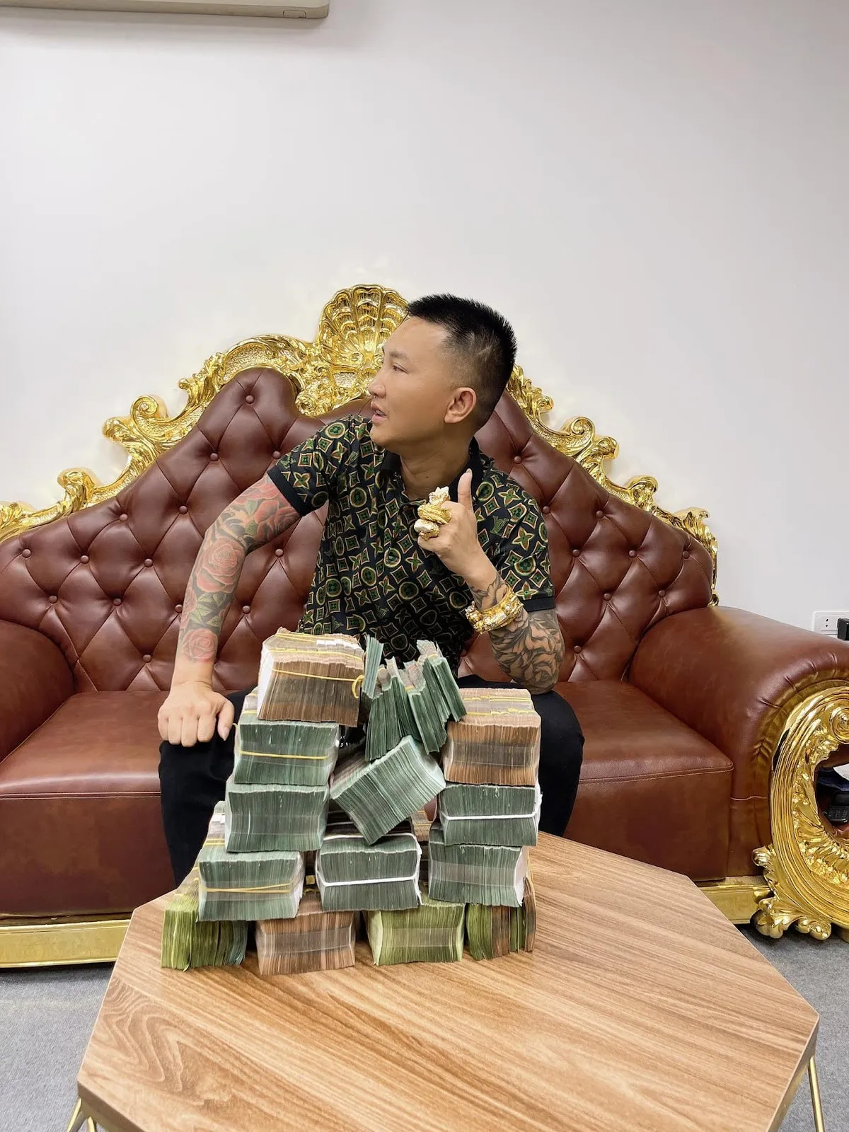 CHÍNH THỨC có kết quả đ:iều tr:a khối tài sản "k.ếch x.ù" của Huấn Hoa Hồng: Thế này bảo sao nhà lầu xe hơi, sự thật phơi bày rồi