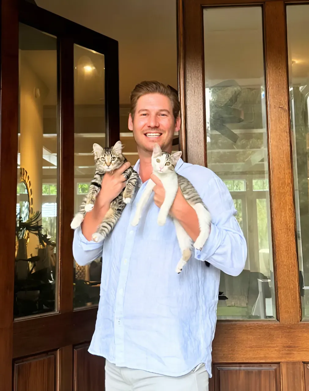 Austen Kroll Celebrated His Birthday By Becoming a (Cat) Dad: "Meet Piper and Martini"