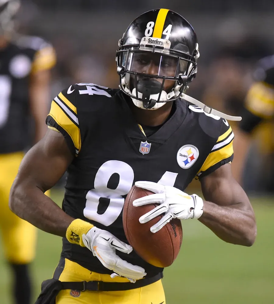 Antonio Brown Wanted for Attempted Murder — Headed Overseas with Warrant Issued