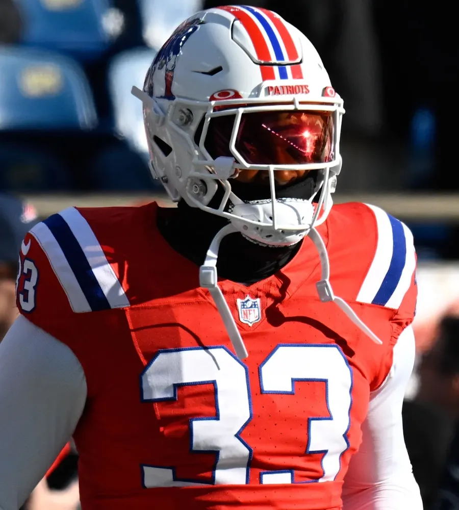 Jennings on Thin Ice: Patriots LB Could Get Cut as New Front Seven Rolls In