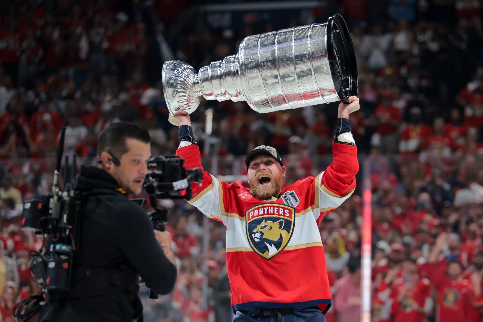 Panthers join Lightning and Penguins to win back-to-back Stanley Cup championships