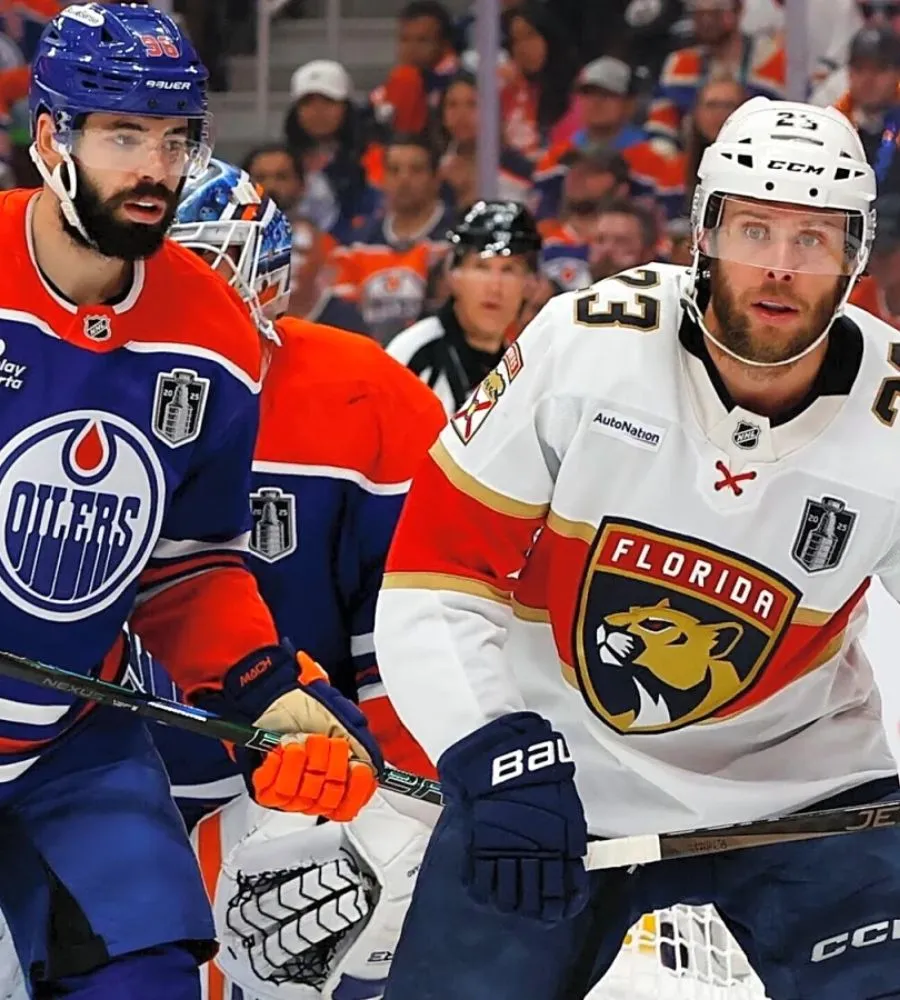 Panthers’ Carter Verghaghe stays on ice during morning skate, throwing off Oilers’ routine