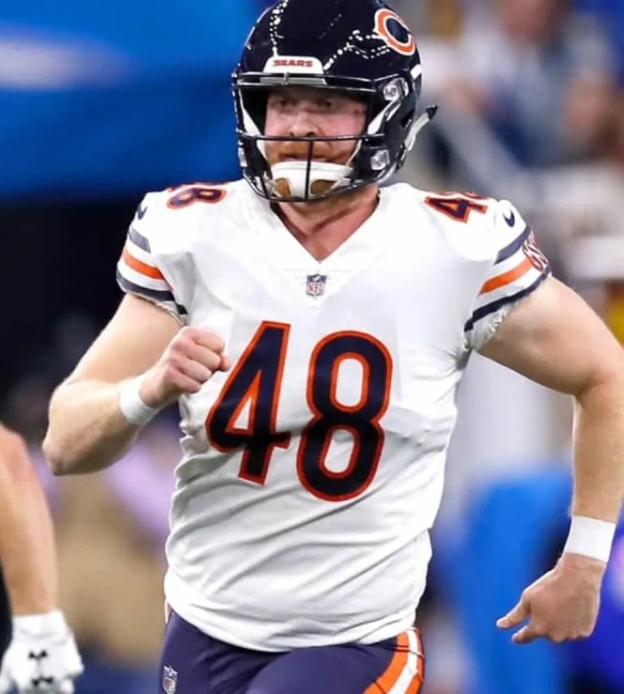 Bears’ Longtime Starter Shares Emotional Goodbye Message After Departure