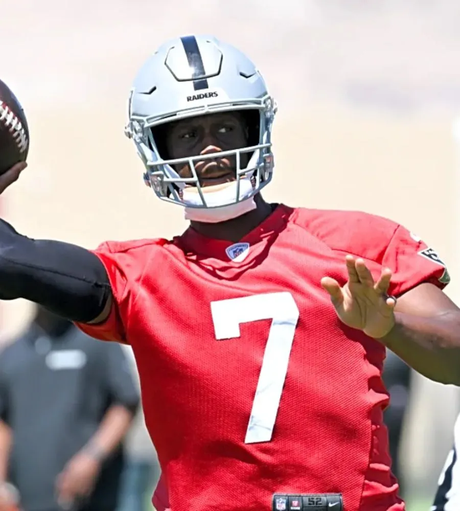 Raiders defender did not hold back in his evaluation of QB Geno Smith after mandatory minicamp