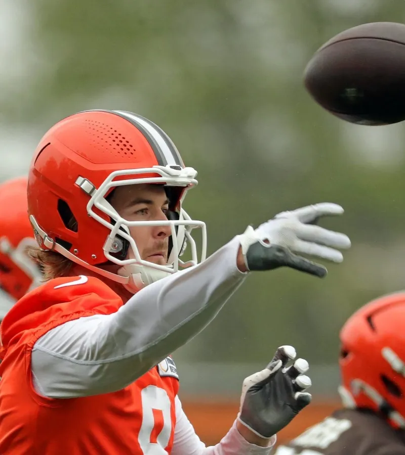 NFL Insider Delivers Bad News to Kenny Pickett on Browns Future