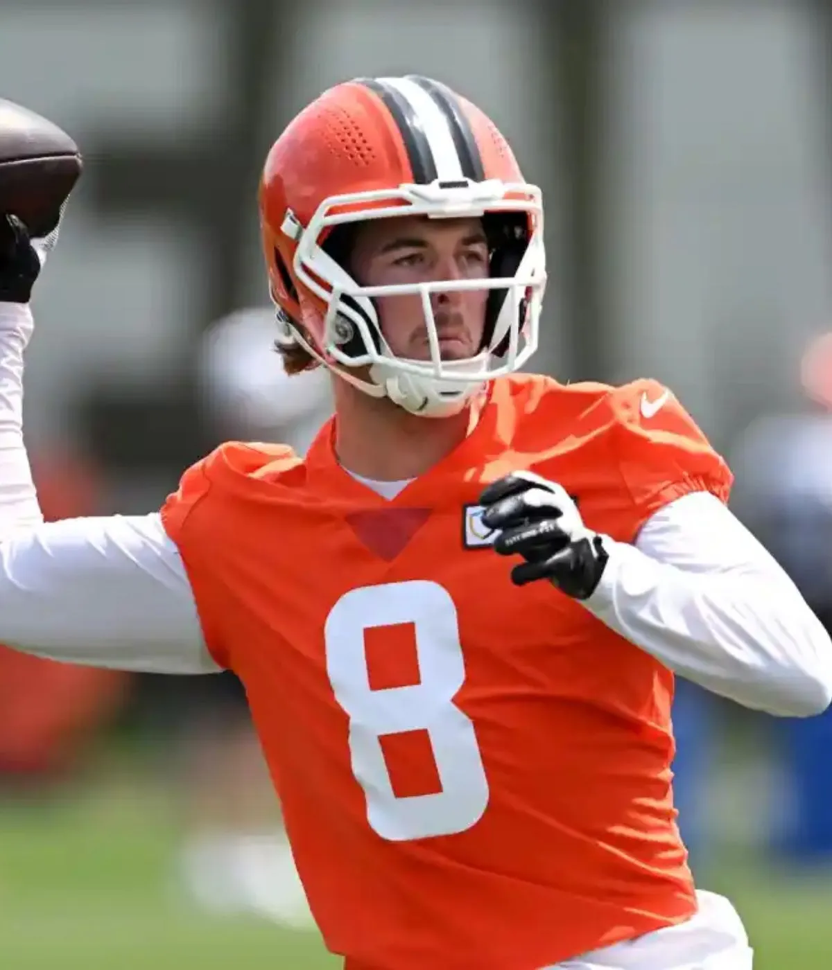 Ex-Steelers’ Kenny Pickett Struggling to Shine in Crowded Browns QB Battle: Report