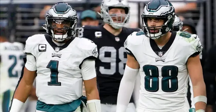 Jalen Hurts Connected with Dallas Goedert to Bring Him Back to Run it Back