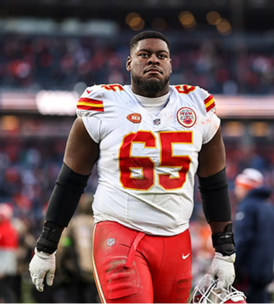 Big Deal For Chiefs' Trey Smith Showing Up to Minicamp