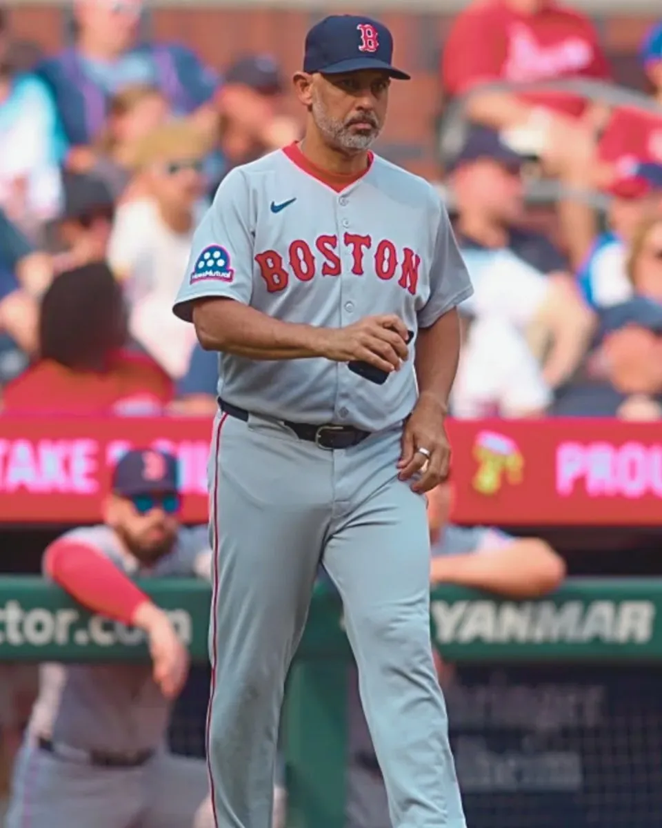 Red Sox Fan Favorite Reveals Why He Picked Boston Over Yankees in Free Agency
