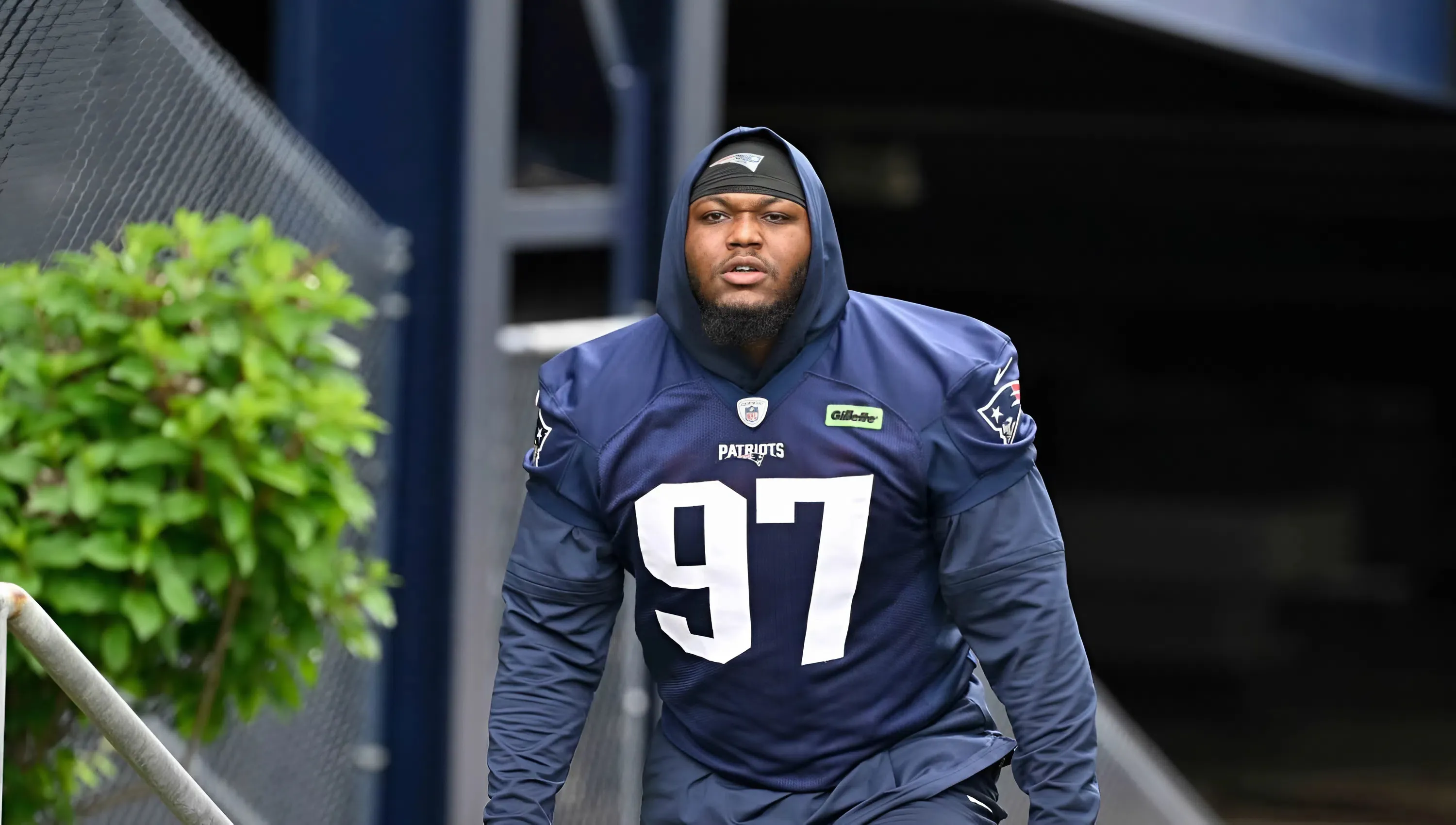 Patriots’ $104 Million Lineman Embraces Physicality of Mike Vrabel’s System