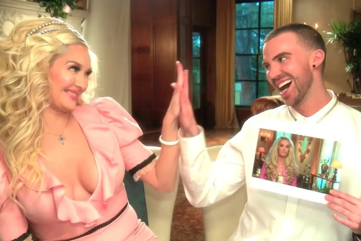Erika Jayne's Current Relationship Status with Longtime Creative Director Mikey Minden Revealed! - lulu Erika Jayne's Current Relationship Status with Longtime Creative Director Mikey Minden Revealed! - lulu