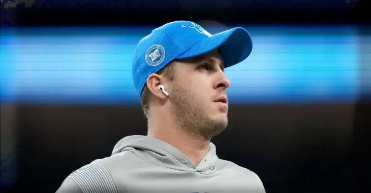 Lions Predicted to Have Unique Quarterback Dilemma This Season
